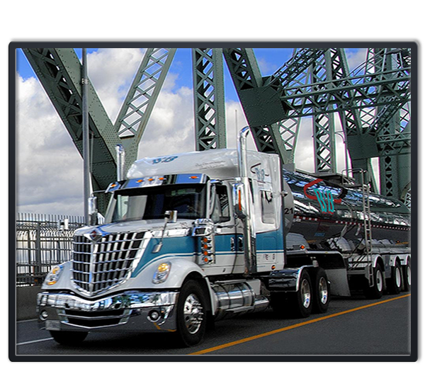 Photo du camion de transport est une courtoisie de Béssette & Boudreau